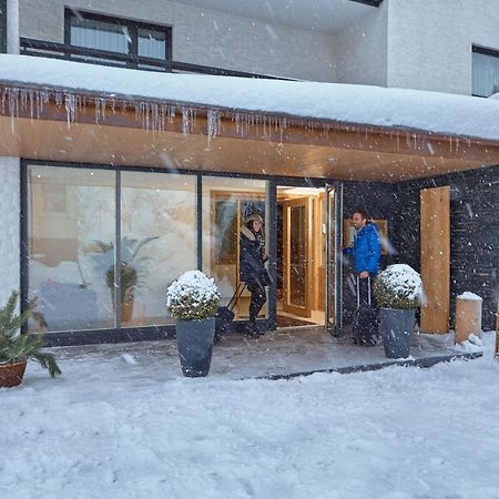 Hotel Konradshof Seewald ภายนอก รูปภาพ